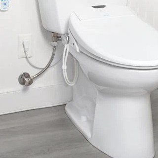 Exposed Bidet Cord & Hose